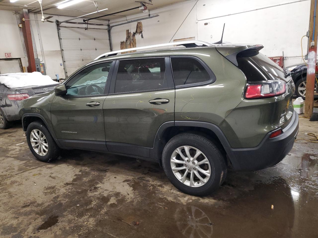 2020 Jeep Grand Cherokee - Image 2
