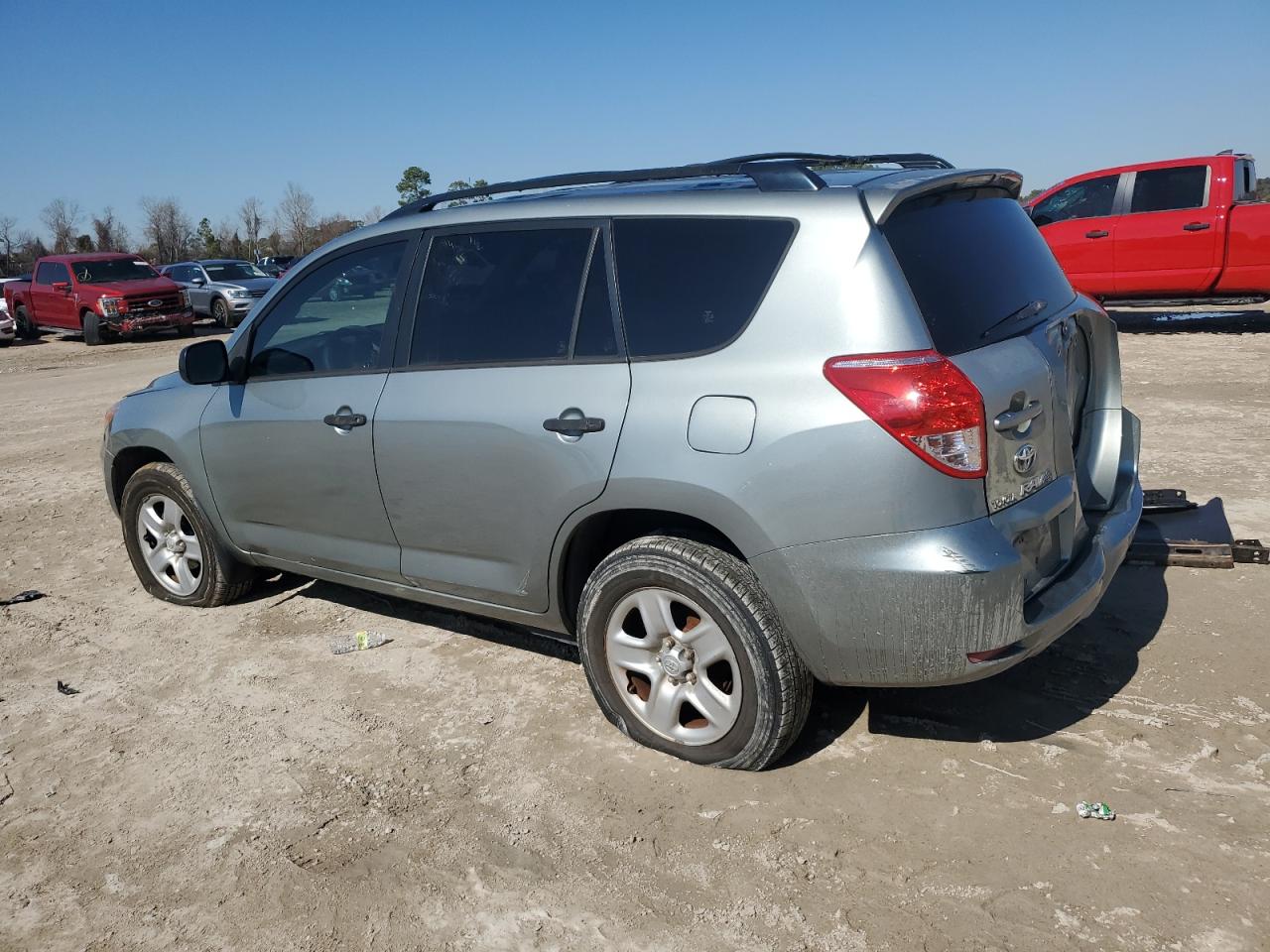 2006 Toyota RAV 4 - Image 2