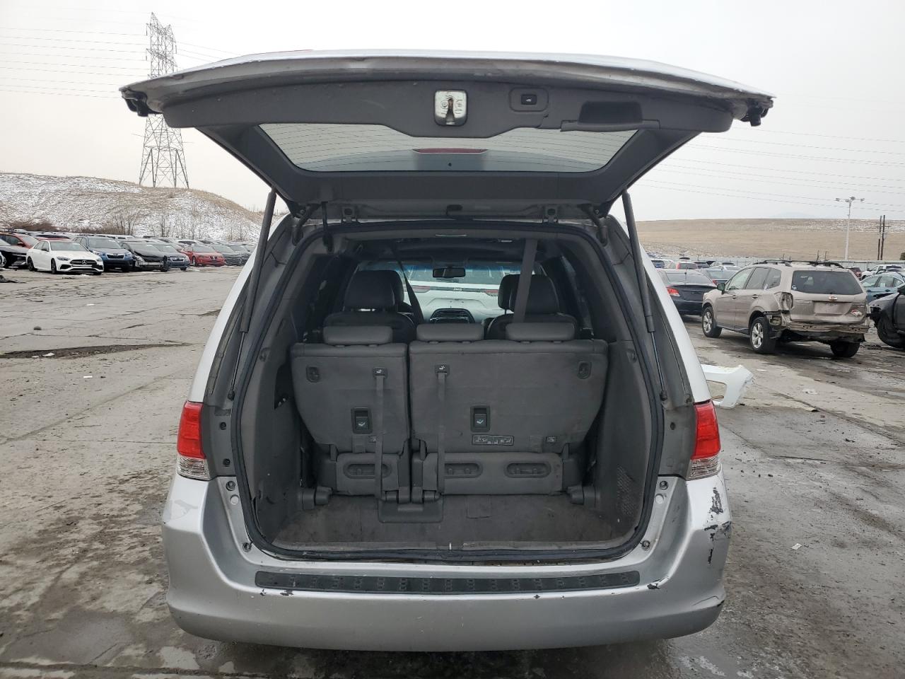 2010 Honda Odyssey - Image 6