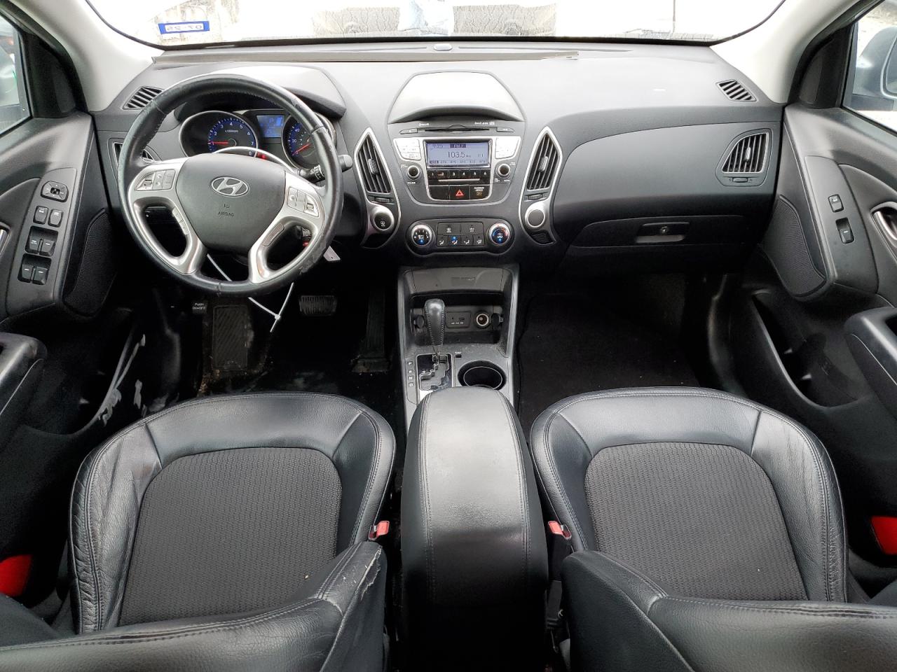 2011 Hyundai Tucson - Image 8