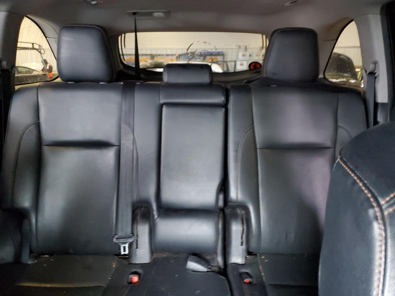 2019 Toyota Highlander - Image 10