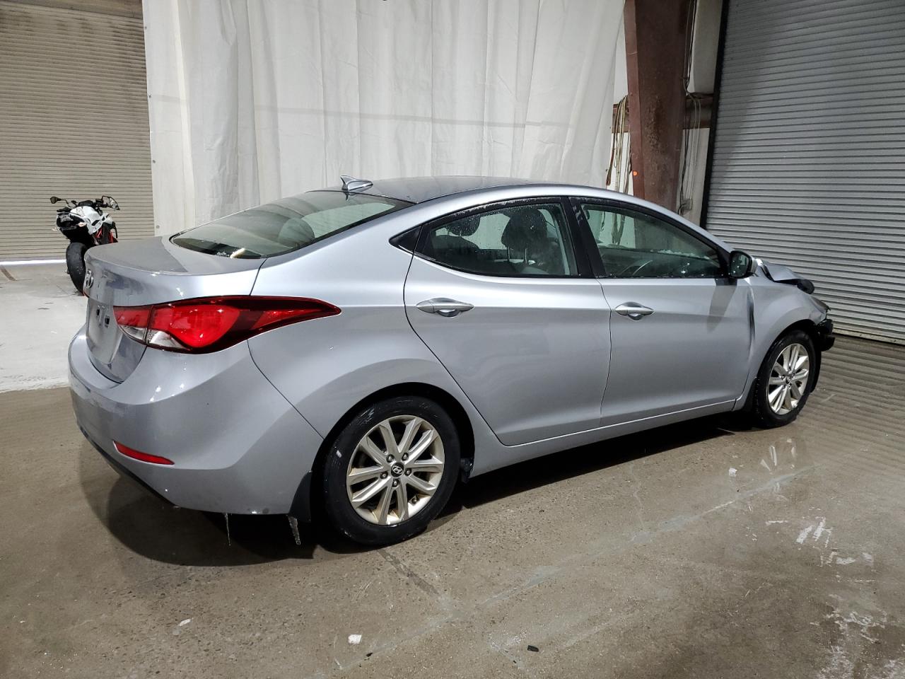 2016 Hyundai Elantra - Image 3