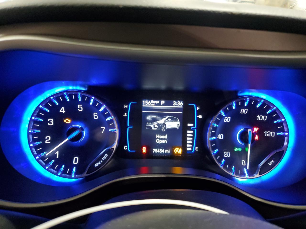 2018 Chrysler Pacifica - Image 9