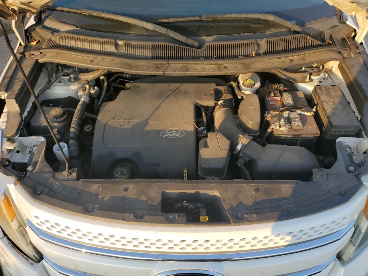 2011 Ford Explorer - Image 12