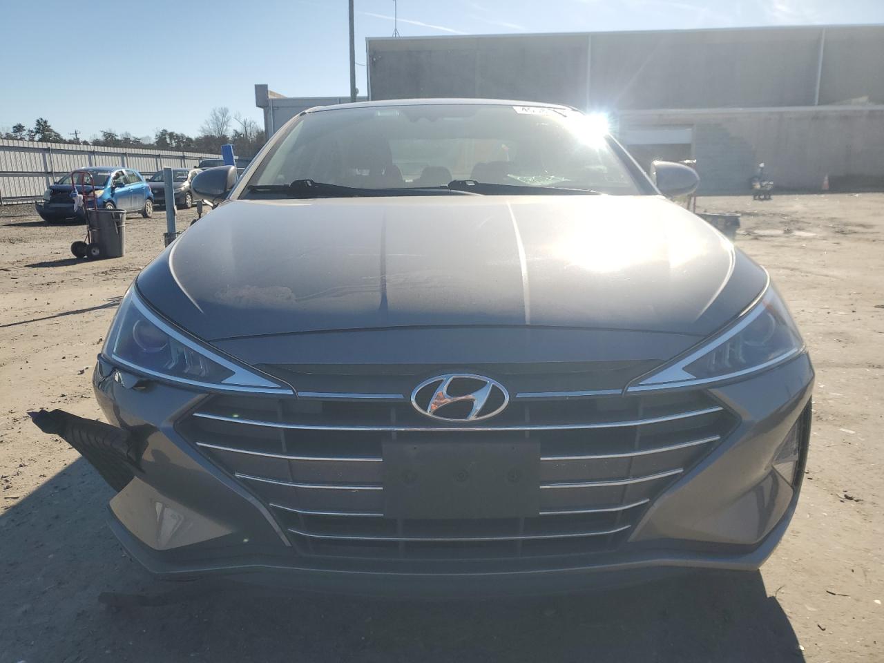2019 Hyundai Elantra - Image 5