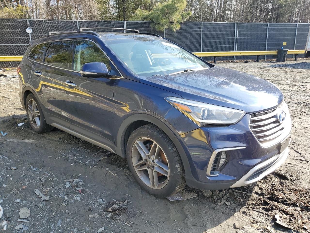 2018 Hyundai Santa Fe - Image 4