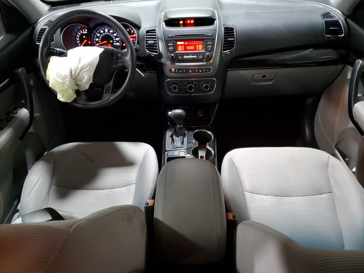 2015 Kia Sorento - Image 8