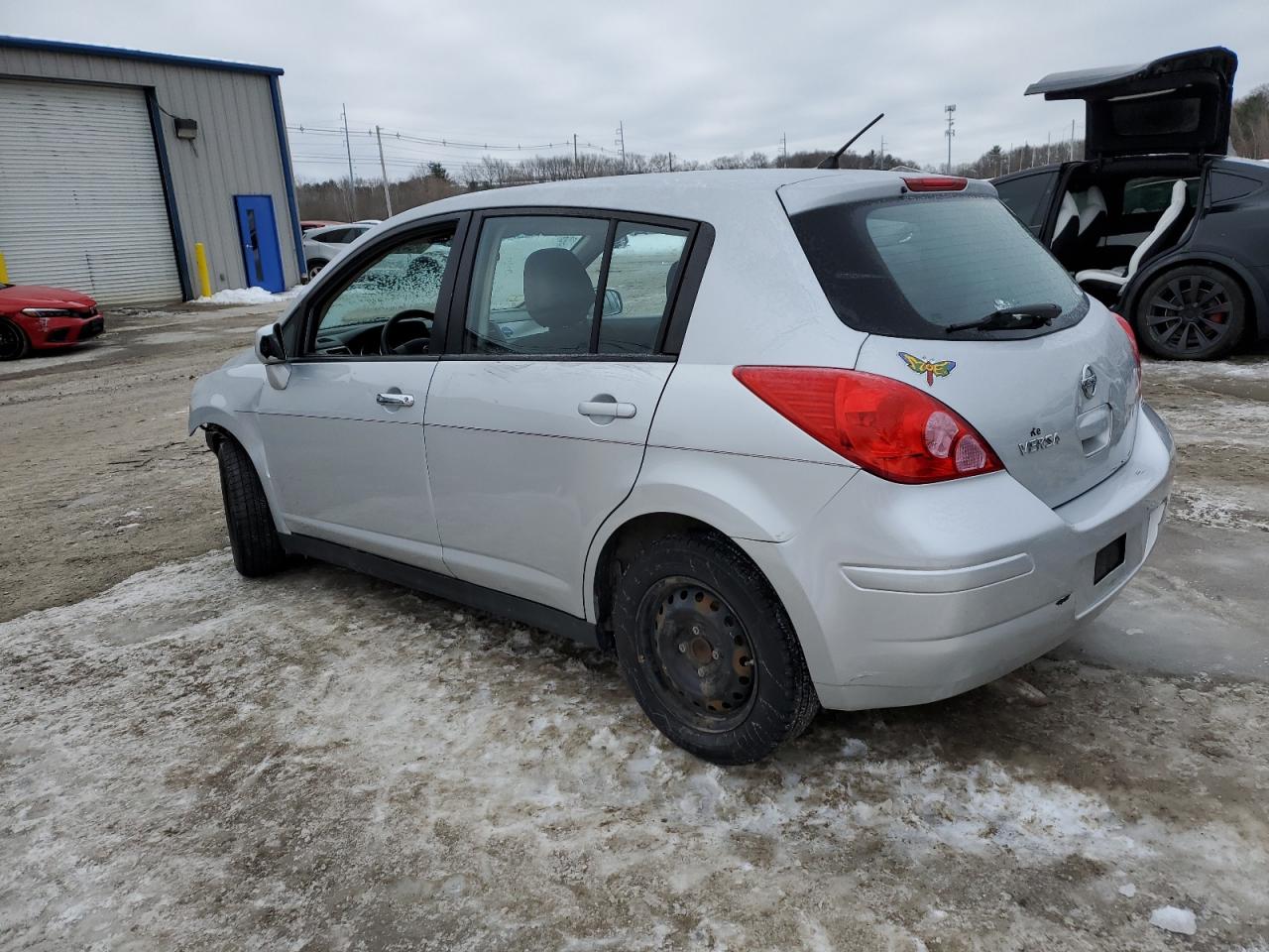 2012 Nissan Versa - Image 2