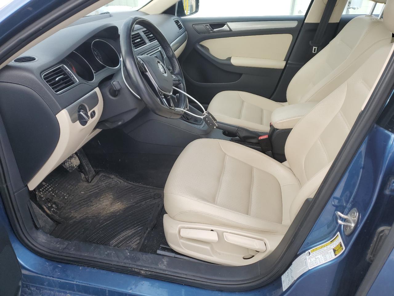 2017 Volkswagen Jetta - Image 7