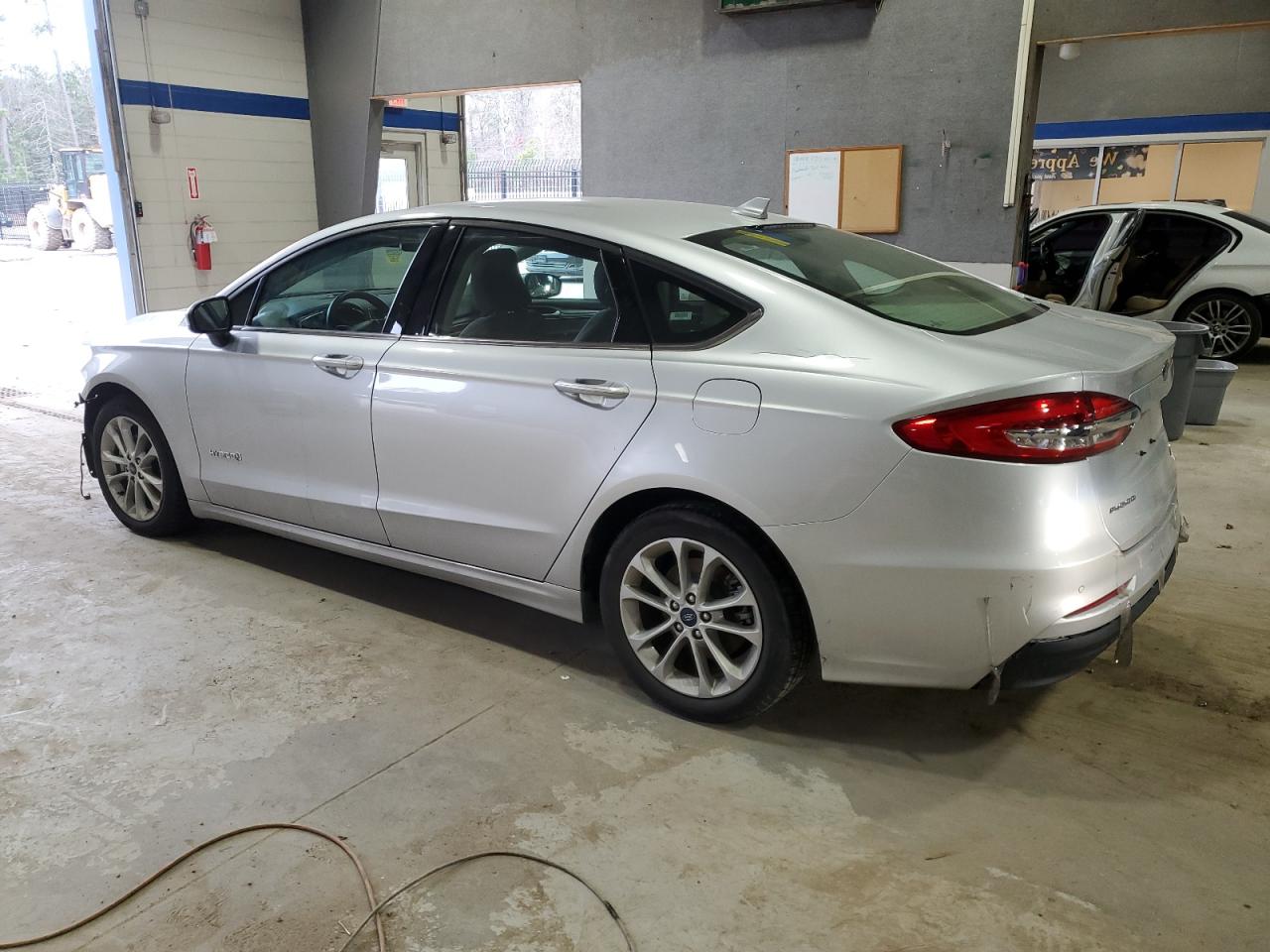 2019 Ford Fusion - Image 2
