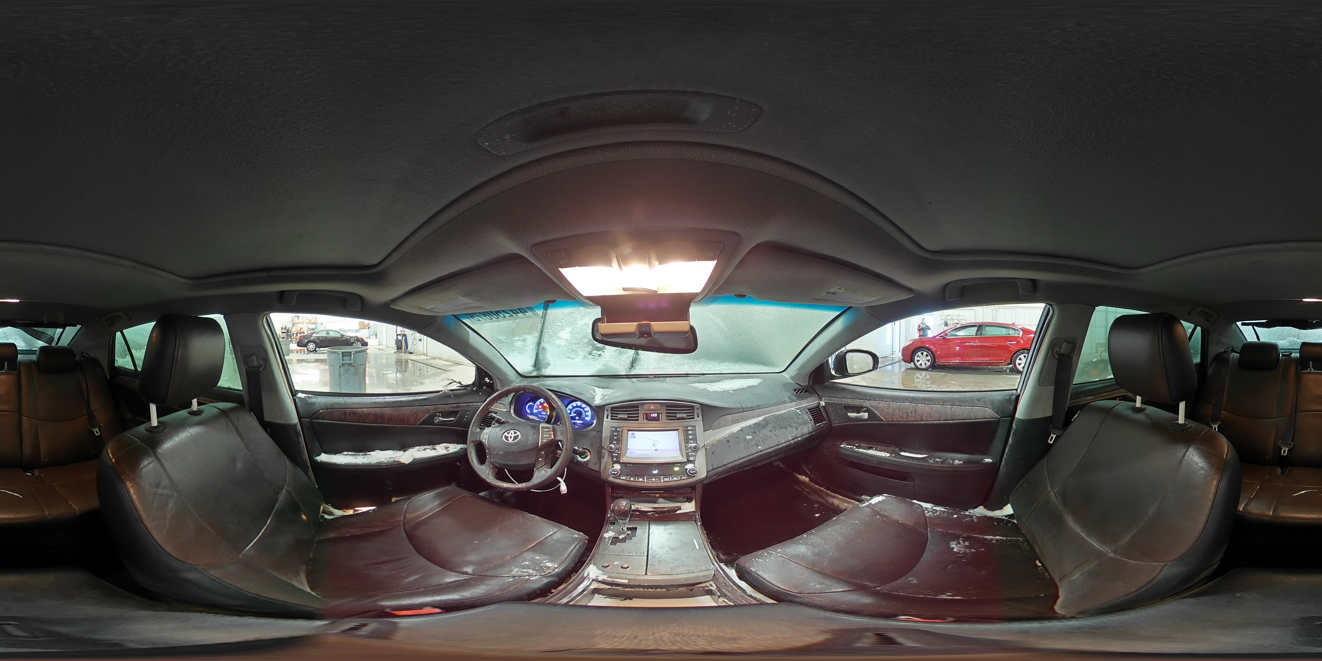2011 Toyota Avalon - Image 13