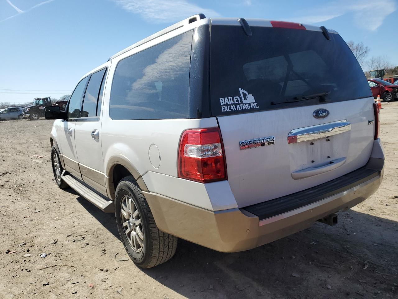 2012 Ford Expedition - Image 2