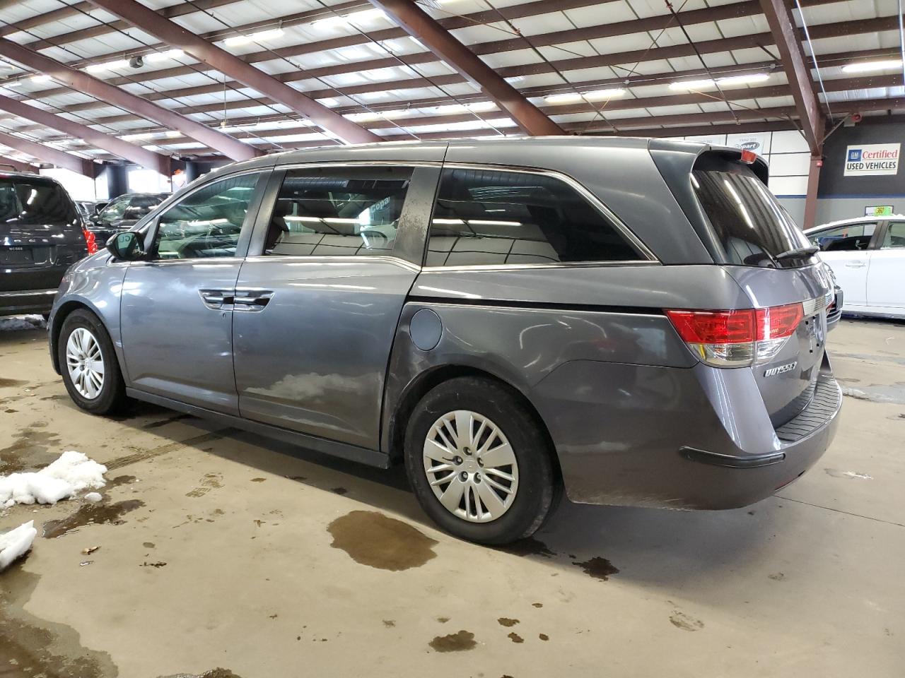 2015 Honda Odyssey - Image 2
