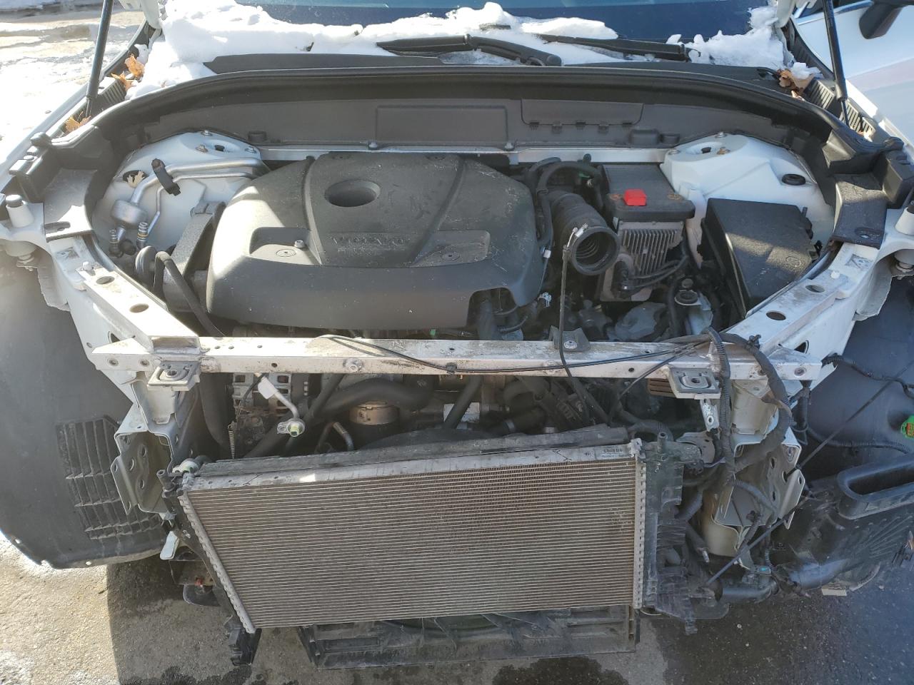 2018 Volvo XC60 - Image 13