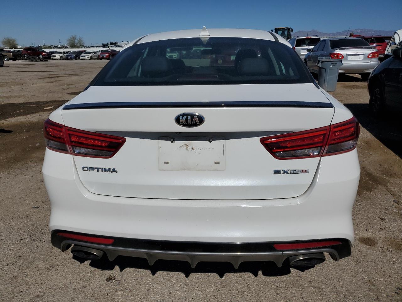 2017 Kia Optima - Image 6