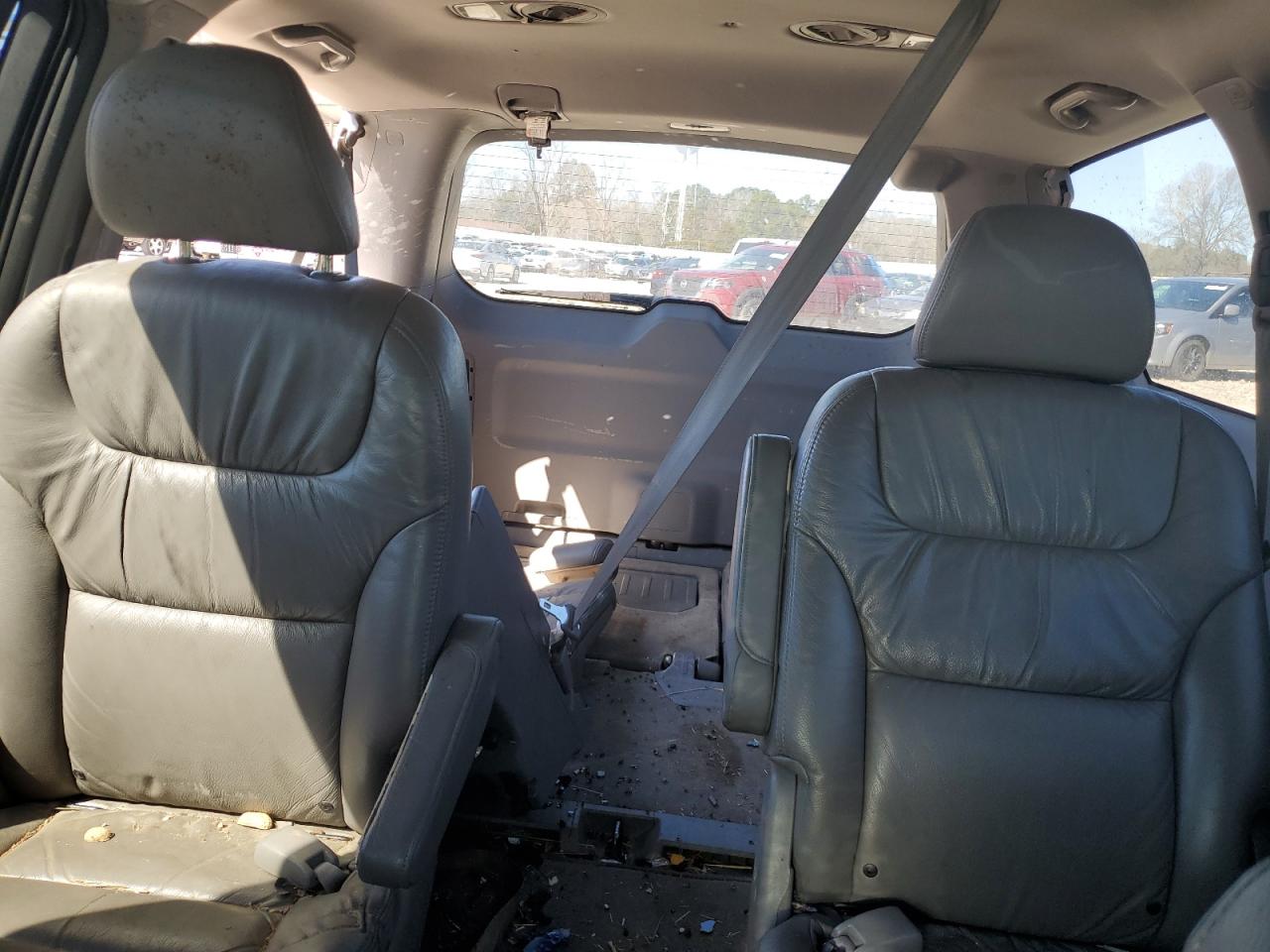 2010 Honda Odyssey - Image 10