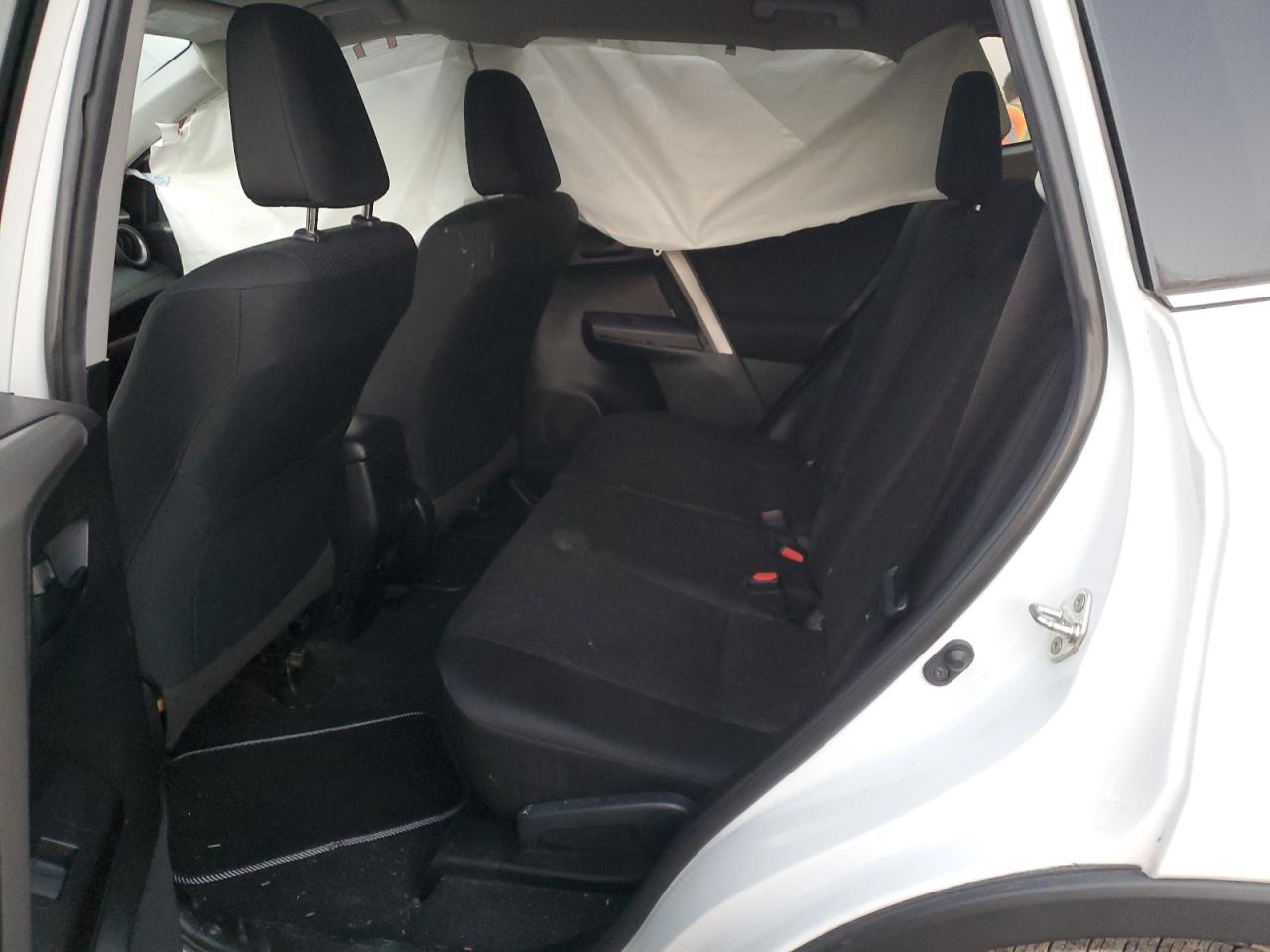 2018 Toyota RAV 4 - Image 10