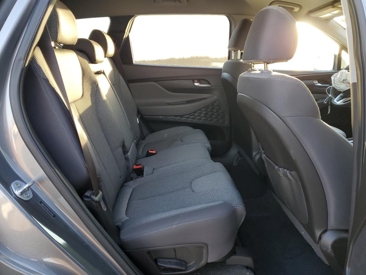 2019 Hyundai Santa Fe - Image 11