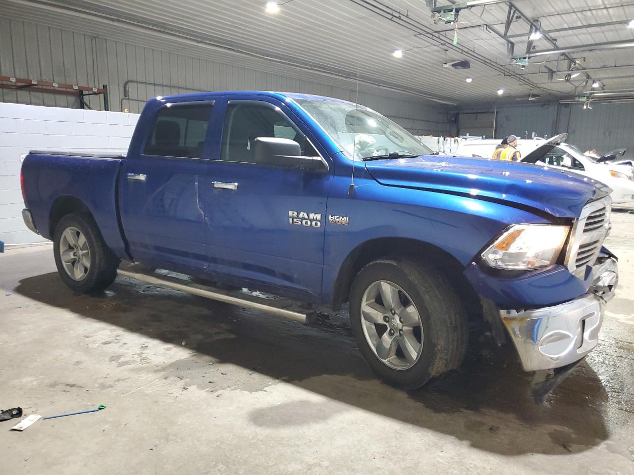 2015 RAM 1500 - Image 4