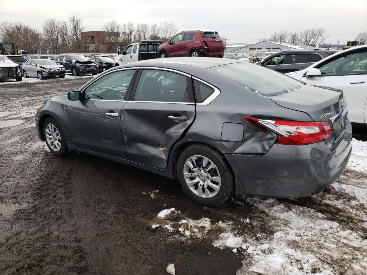 2017 Nissan Altima - Image 2