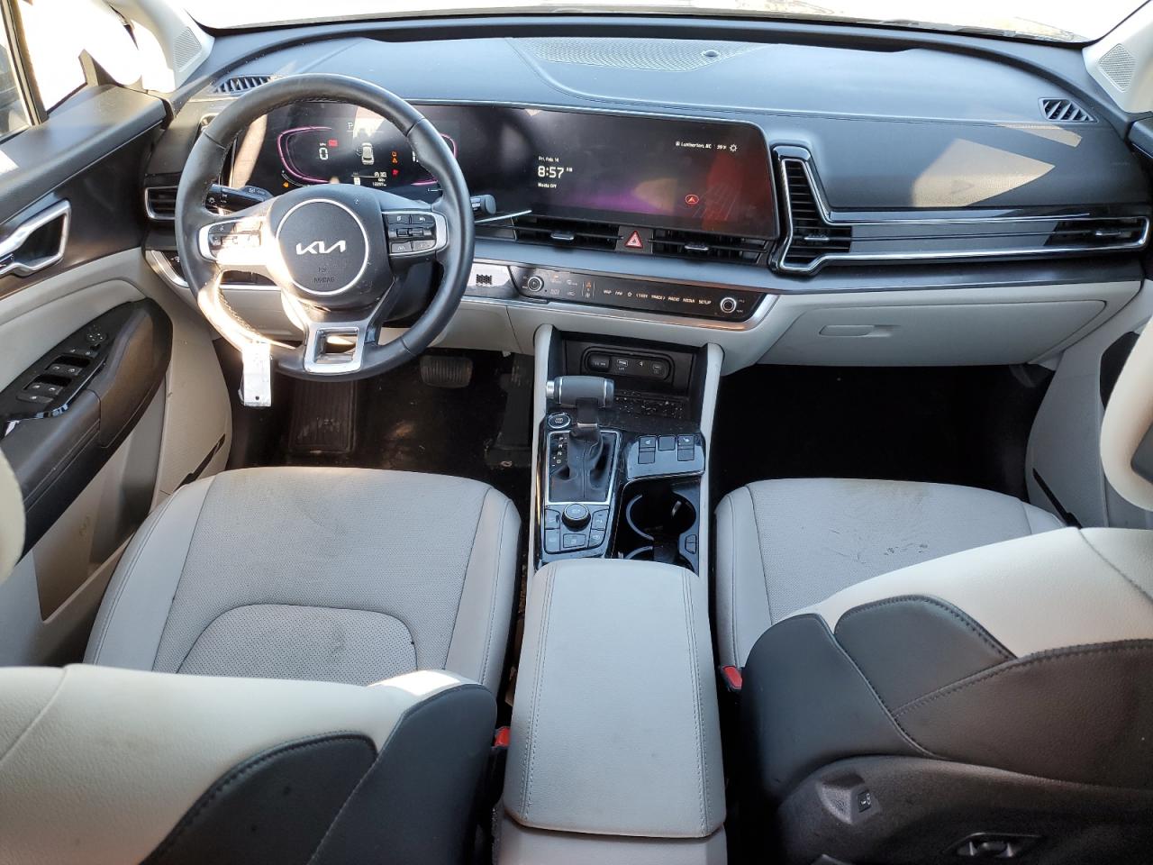 2024 Kia Sportage - Image 8