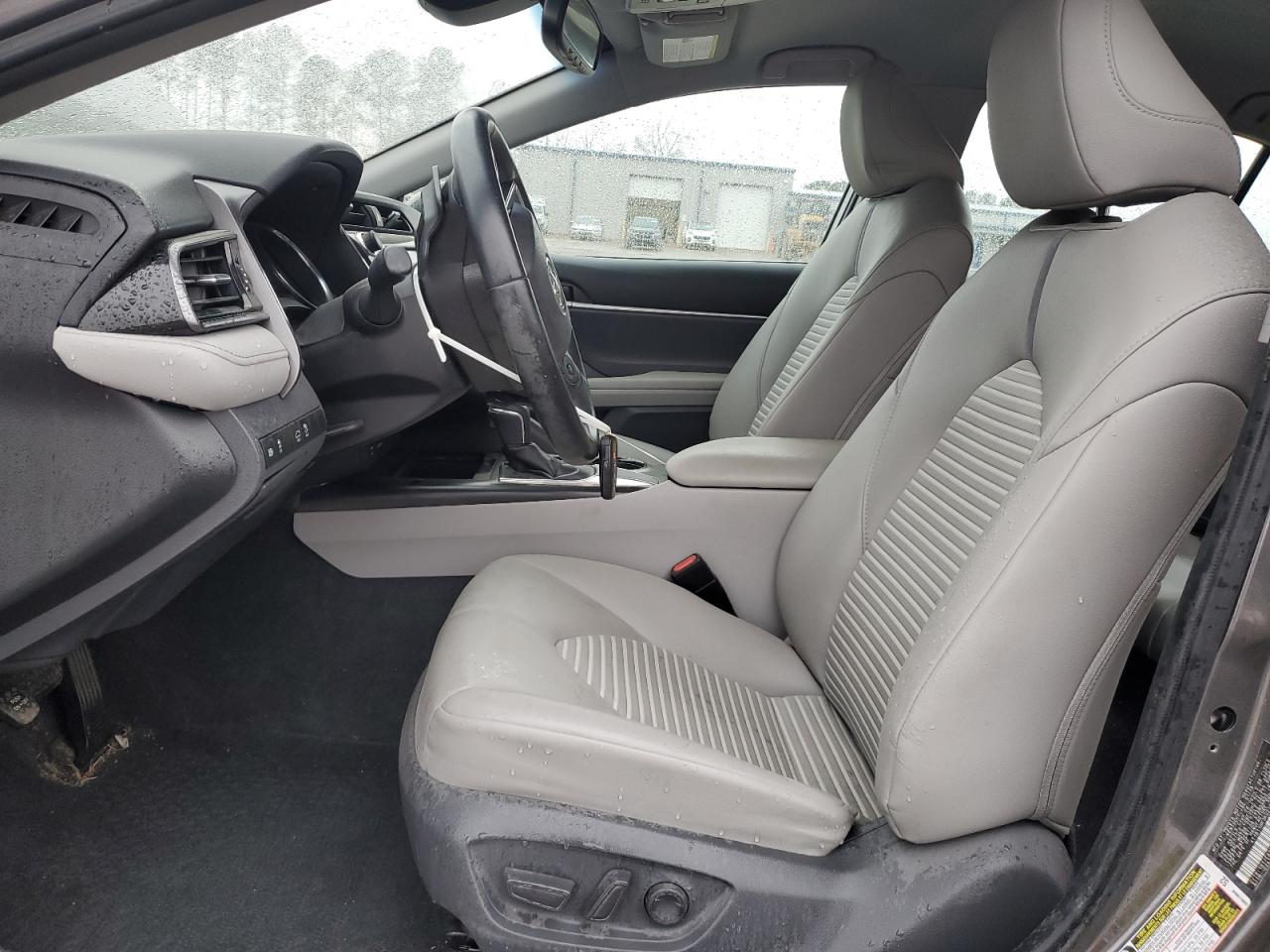 2019 Toyota Camry - Image 7