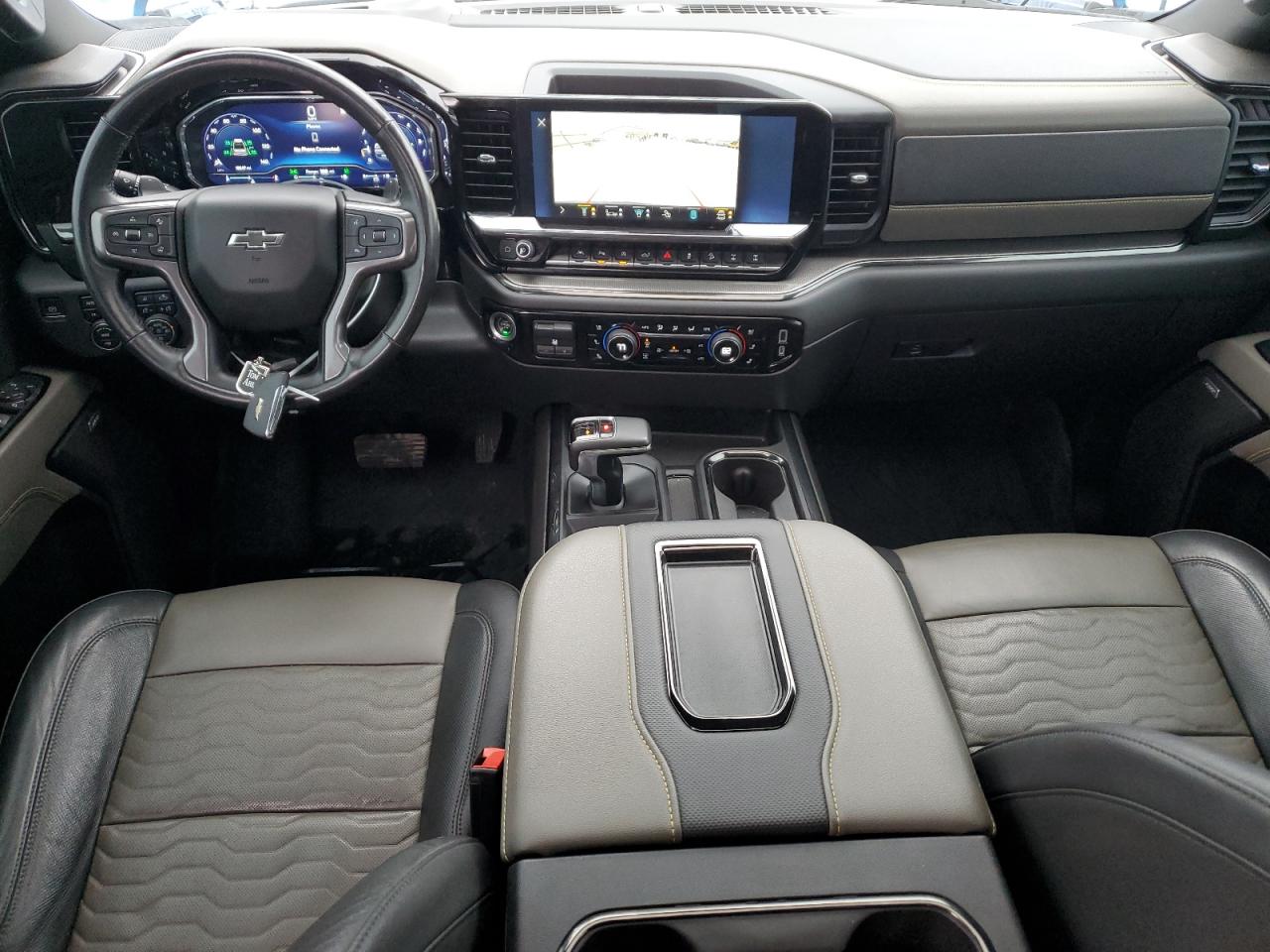 2022 Chevrolet Silverado - Image 8