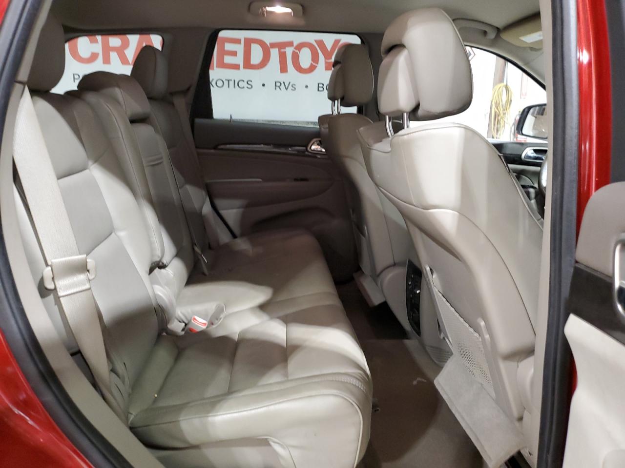 2011 Jeep Grand Cherokee - Image 11