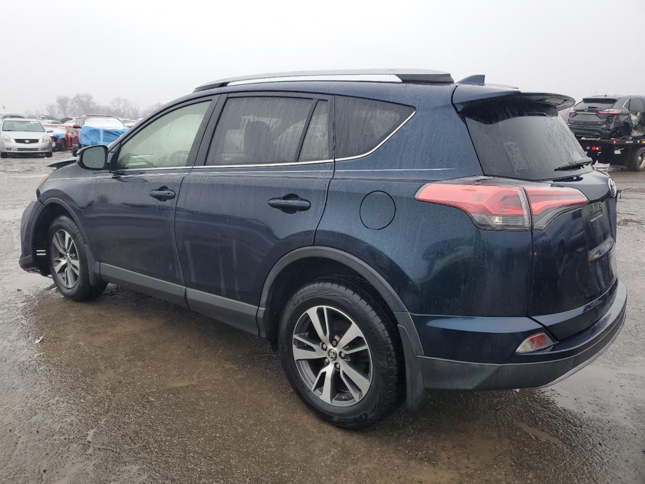2018 Toyota RAV 4 - Image 2
