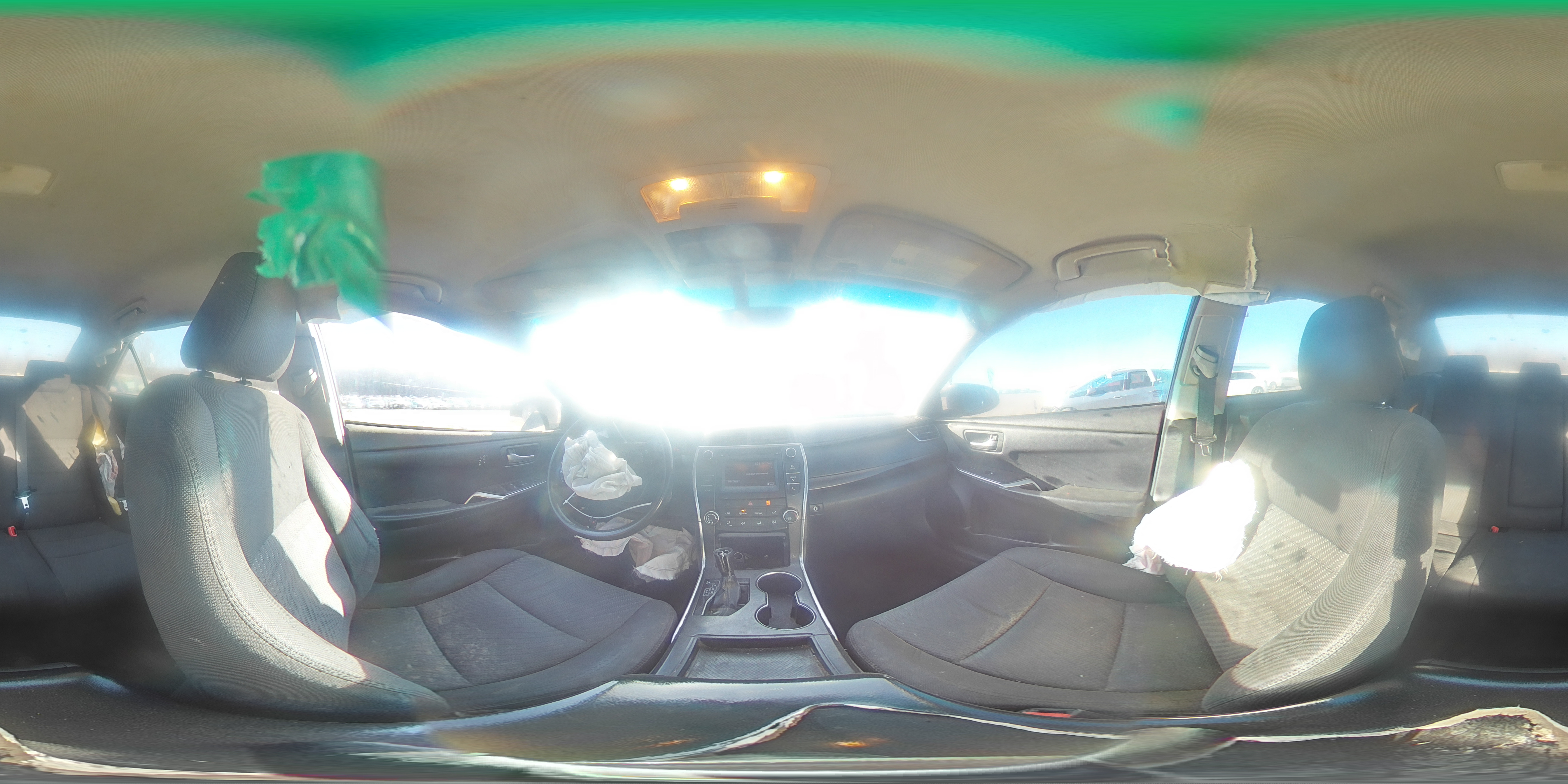 2016 Toyota Camry - Image 13