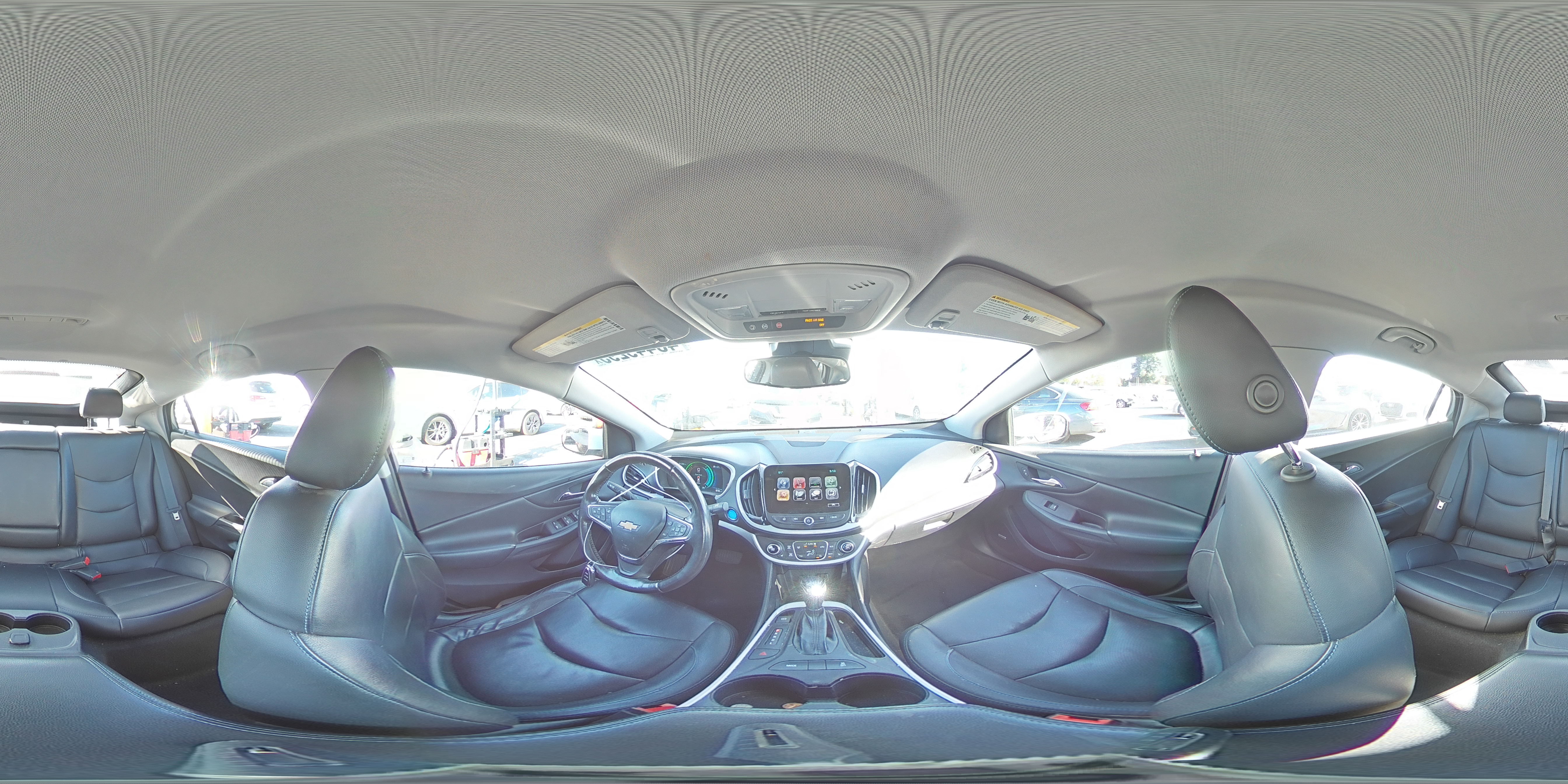 2018 Chevrolet Volt - Image 12