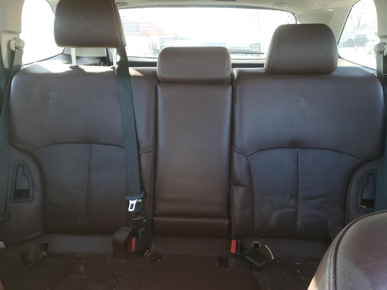 2014 Subaru Outback - Image 10