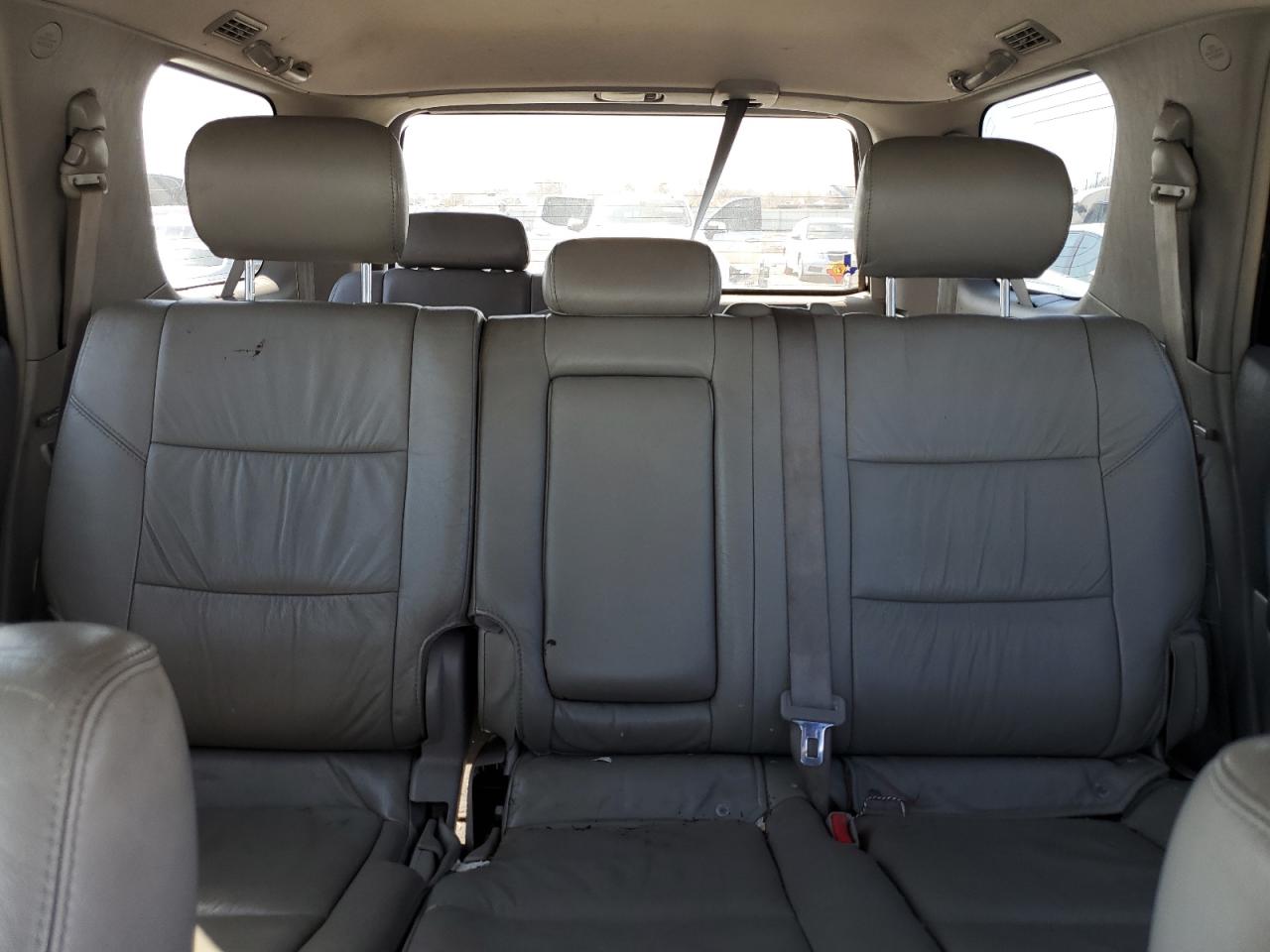 2007 Toyota Sequoia - Image 10
