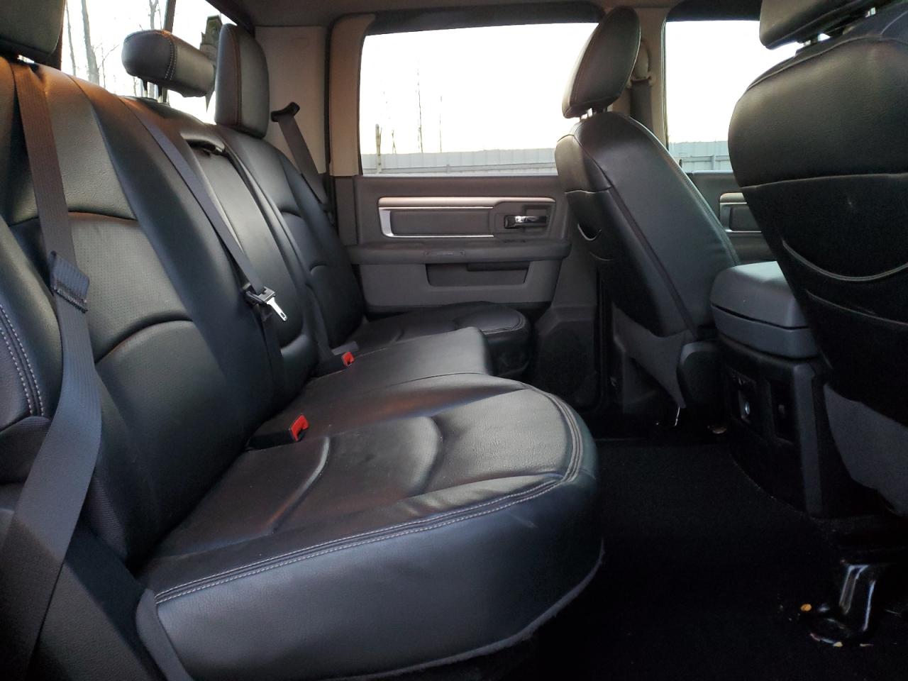 2018 RAM 1500 - Image 10