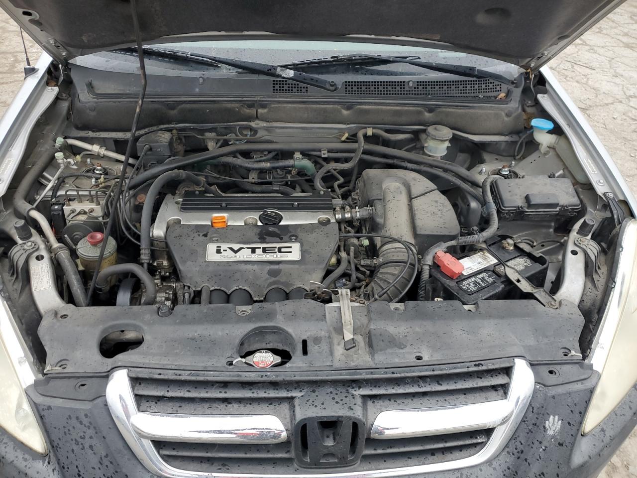 2004 Honda CR-V - Image 14
