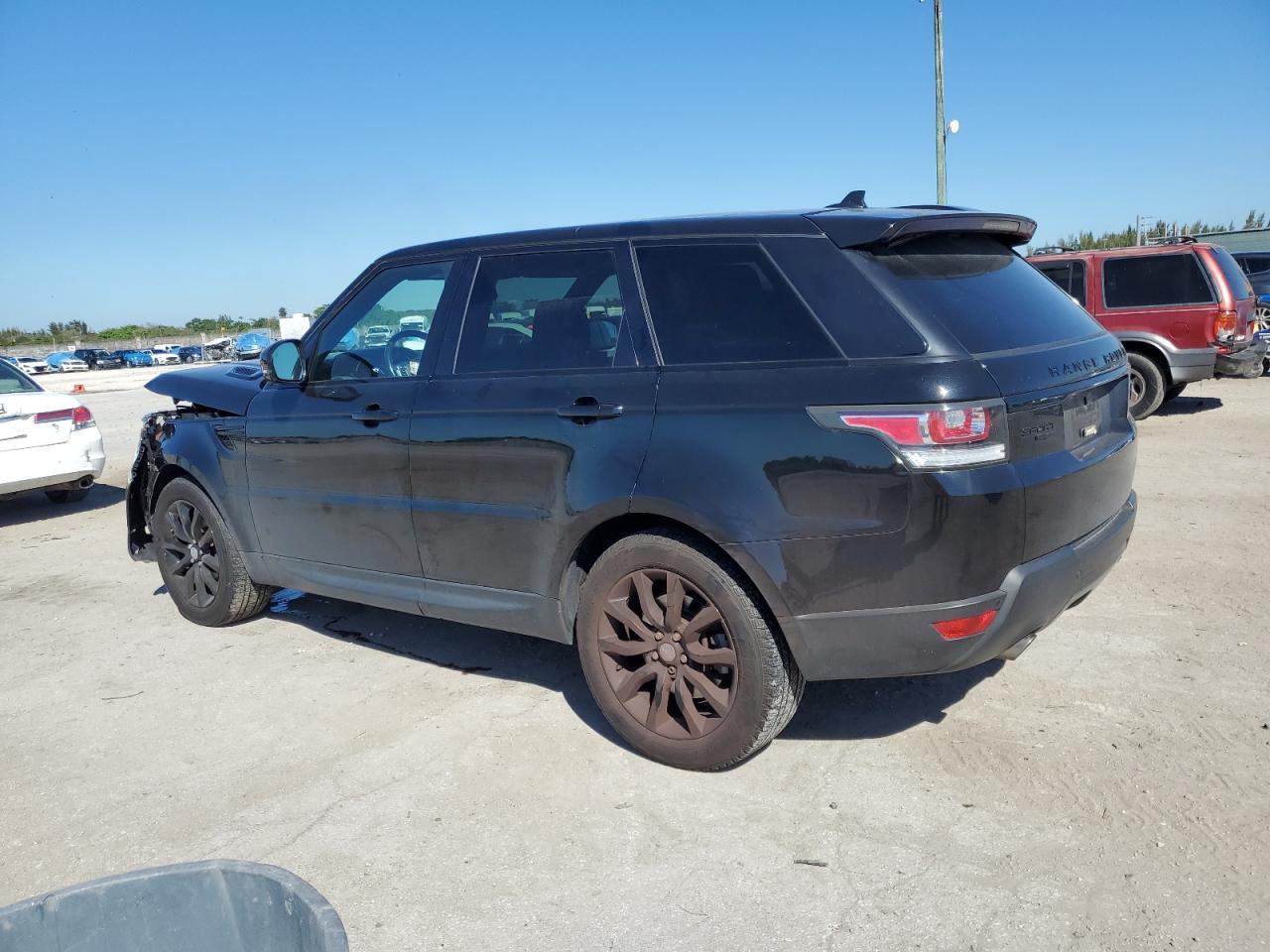 2015 Land Rover Range Rover - Image 2