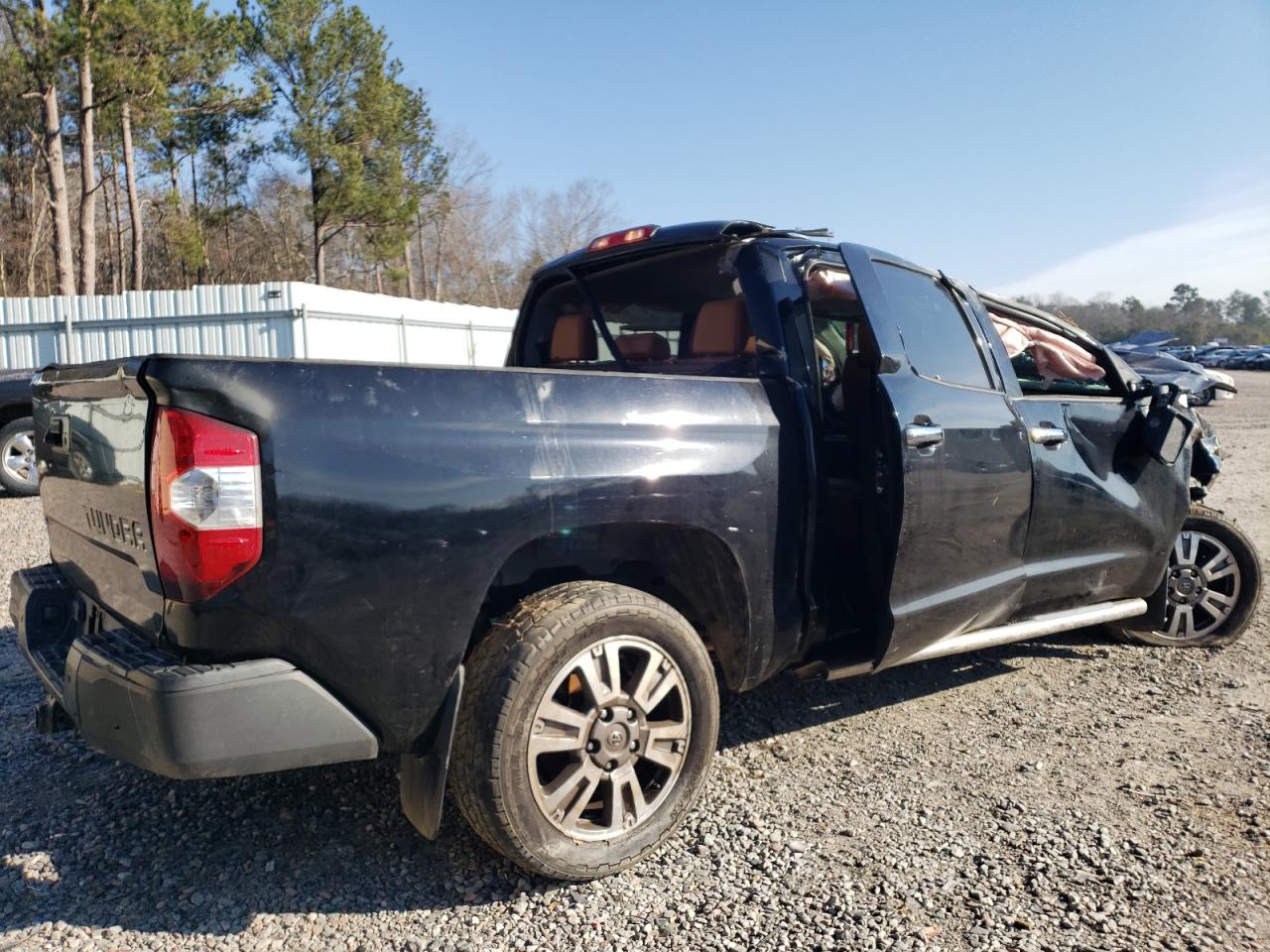 2014 Toyota Tundra - Image 3