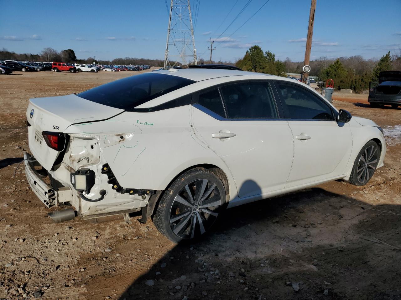 2020 Nissan Altima - Image 3
