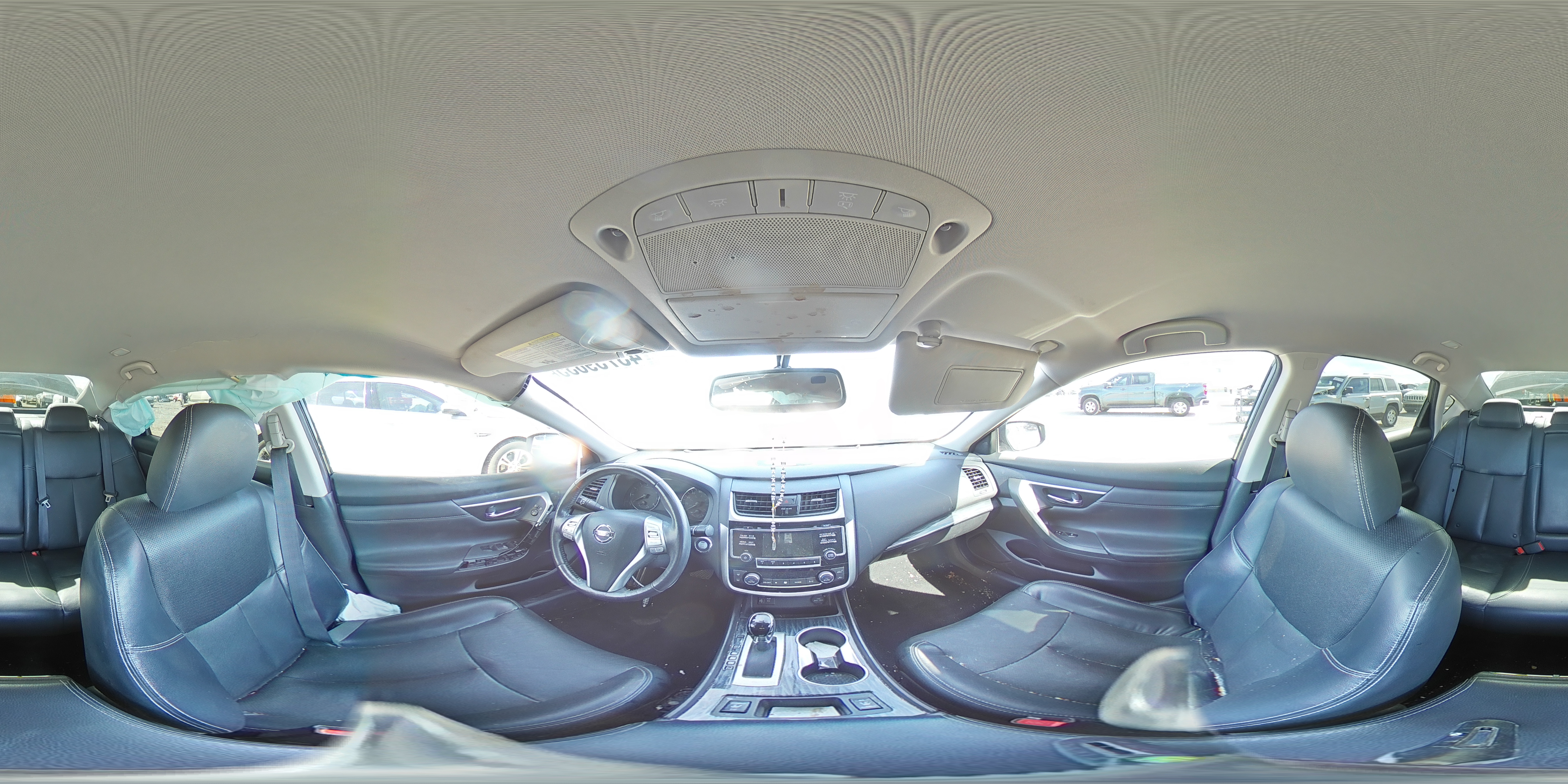 2018 Nissan Altima - Image 13