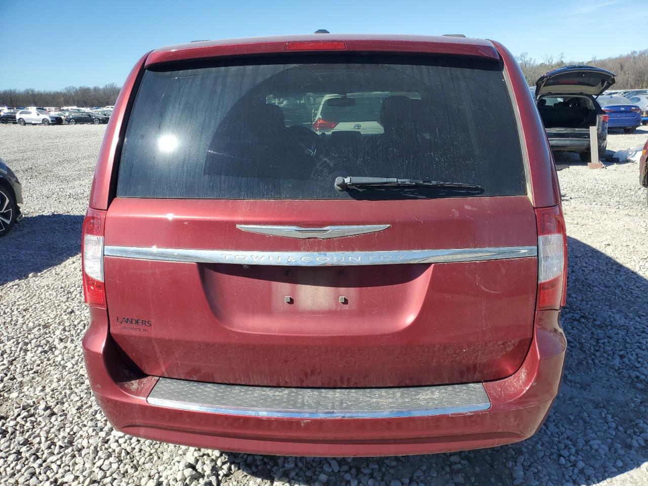 2013 Chrysler Town & Country - Image 6
