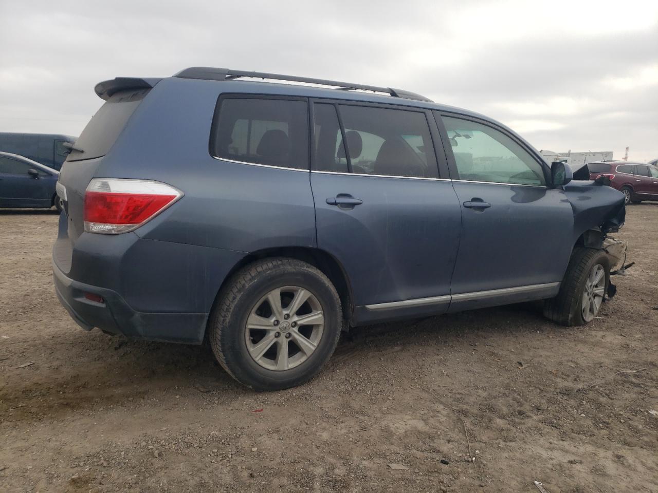 2013 Toyota Highlander - Image 3