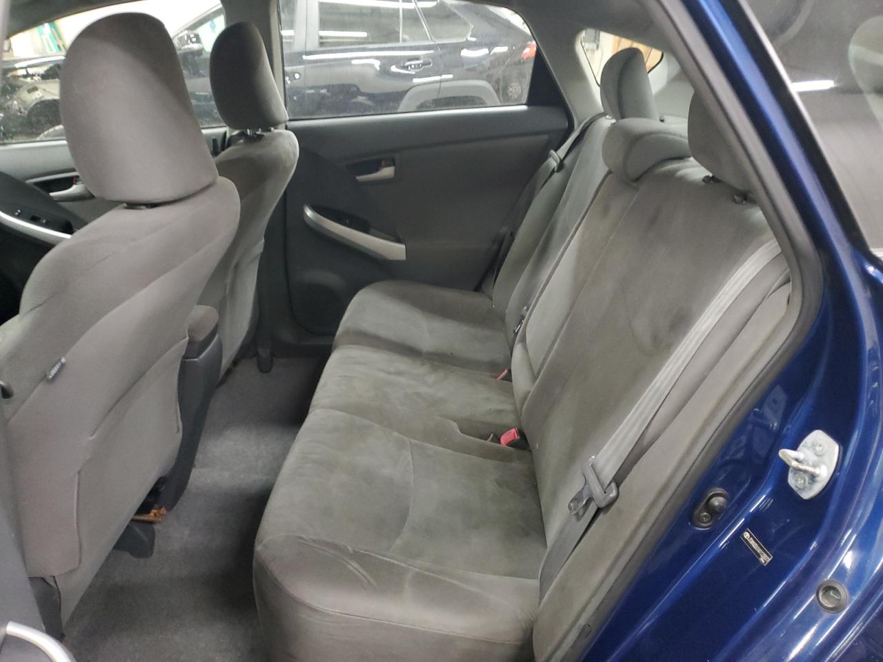 2010 Toyota Prius - Image 10