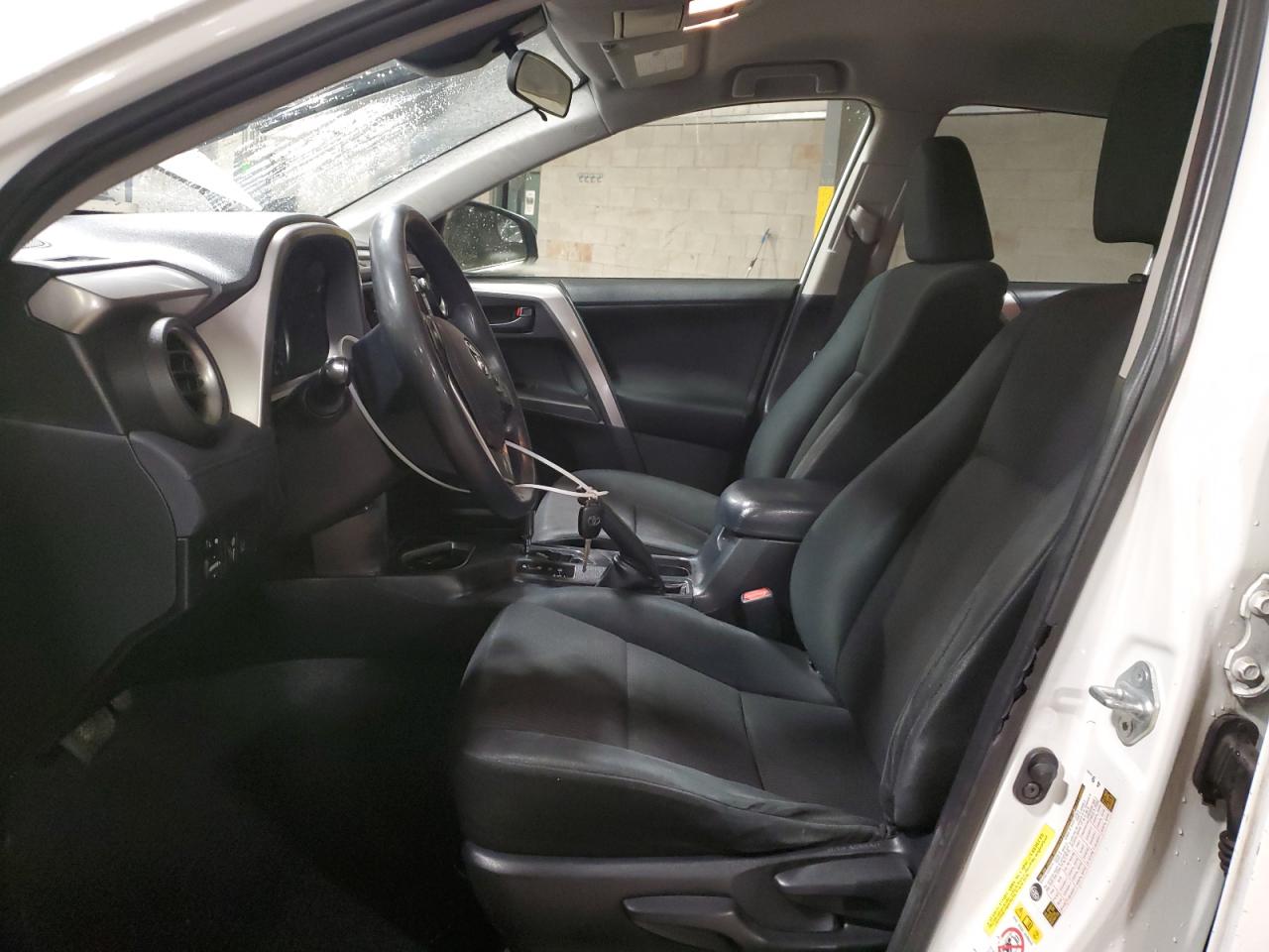 2017 Toyota RAV 4 - Image 7