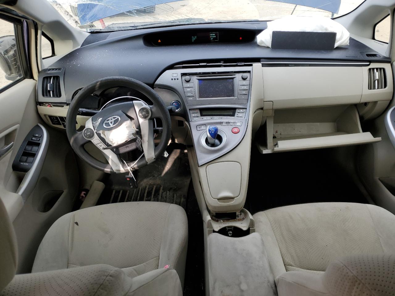 2013 Toyota Prius - Image 8