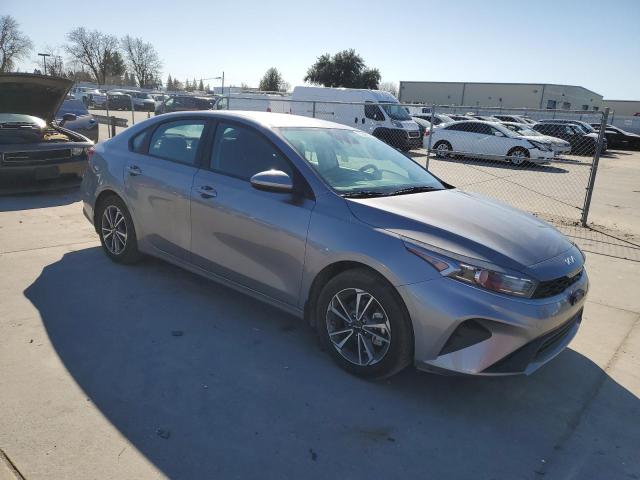  KIA FORTE 2024 Srebrny