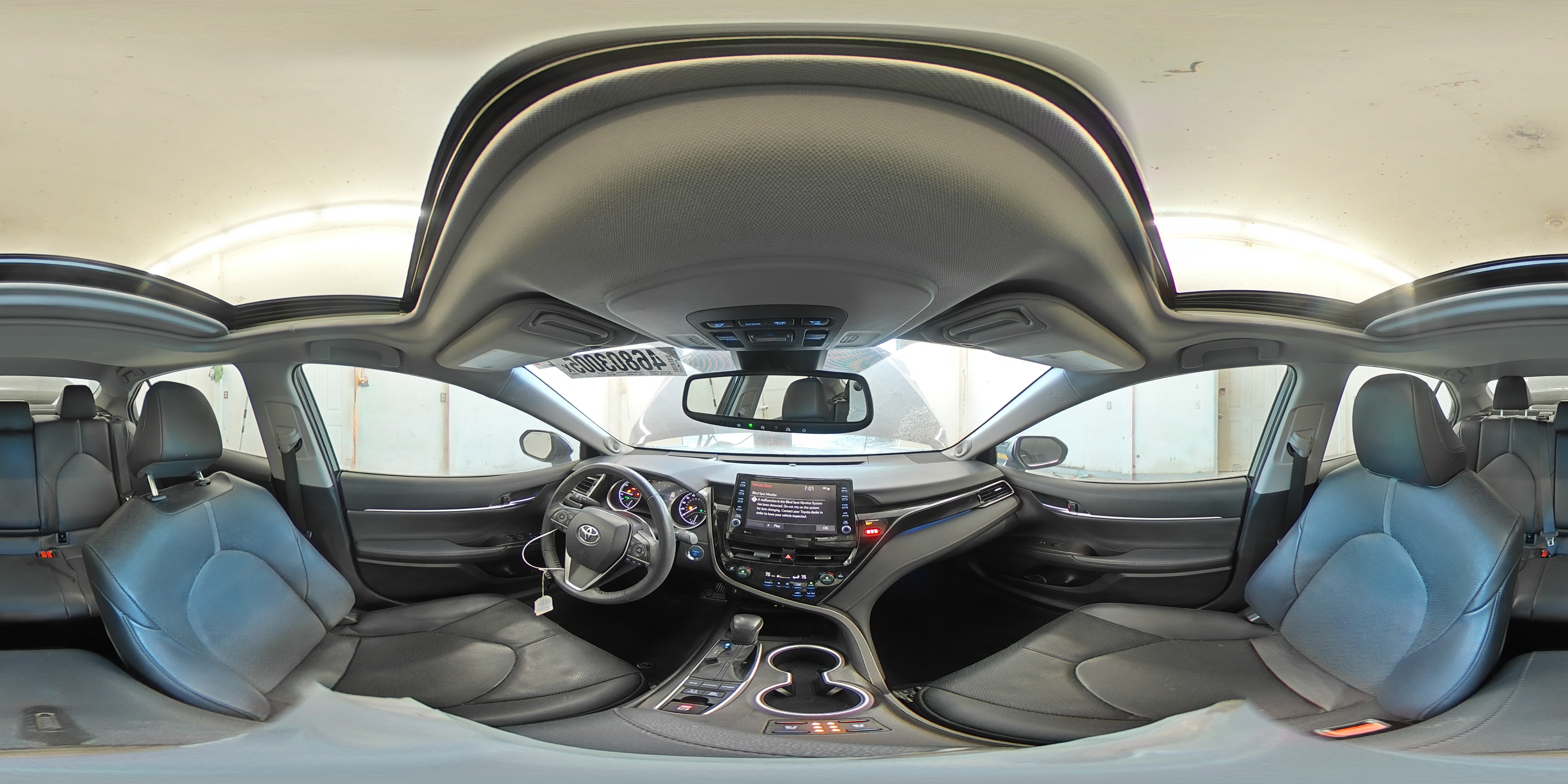 2022 Toyota Camry - Image 15