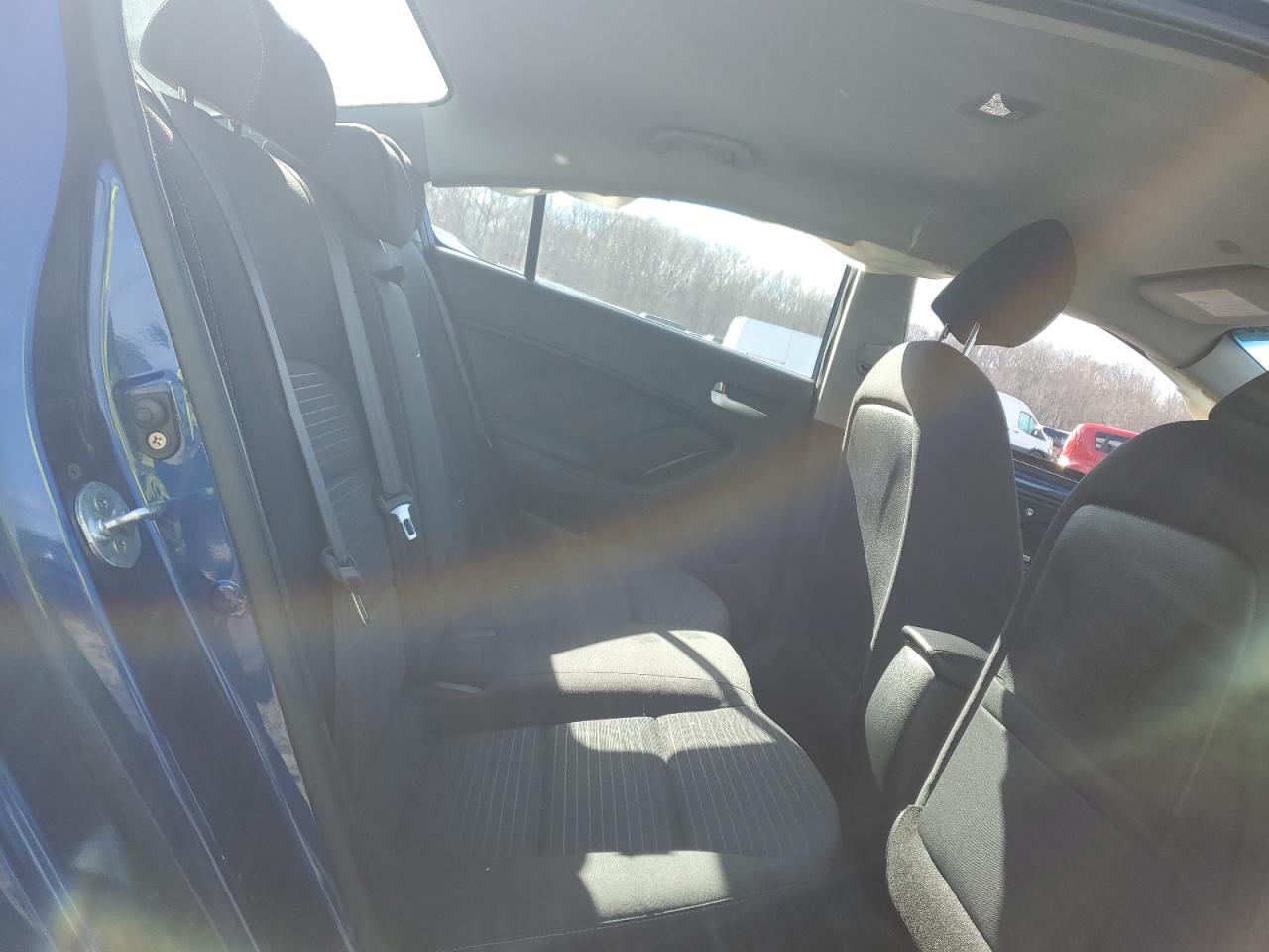 2017 Kia Forte - Image 11