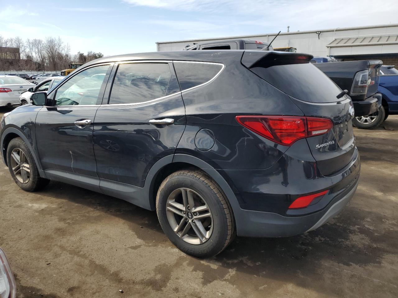 2018 Hyundai Santa Fe - Image 2