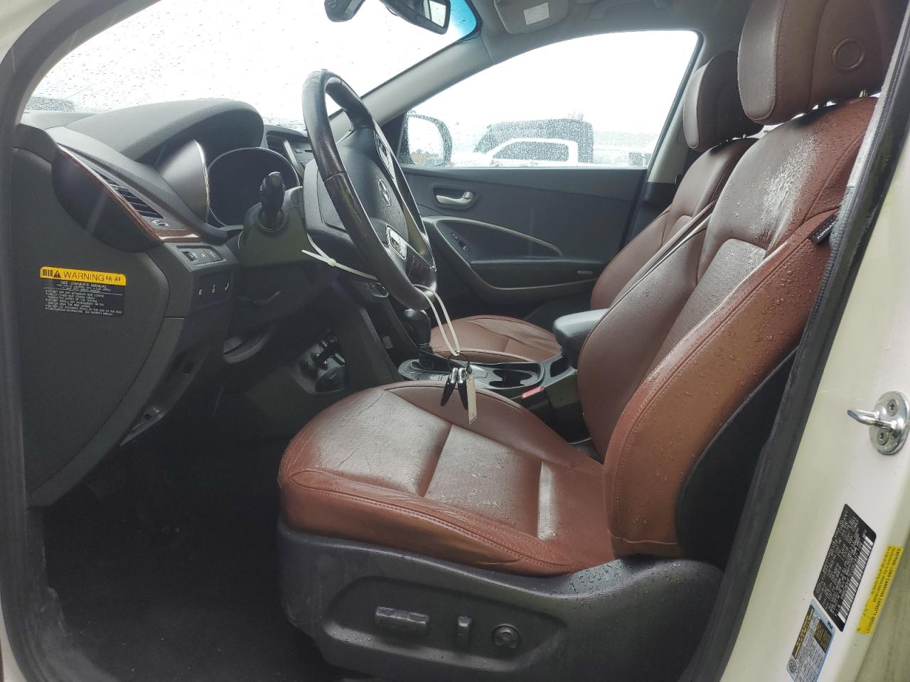 2014 Hyundai Santa Fe - Image 7