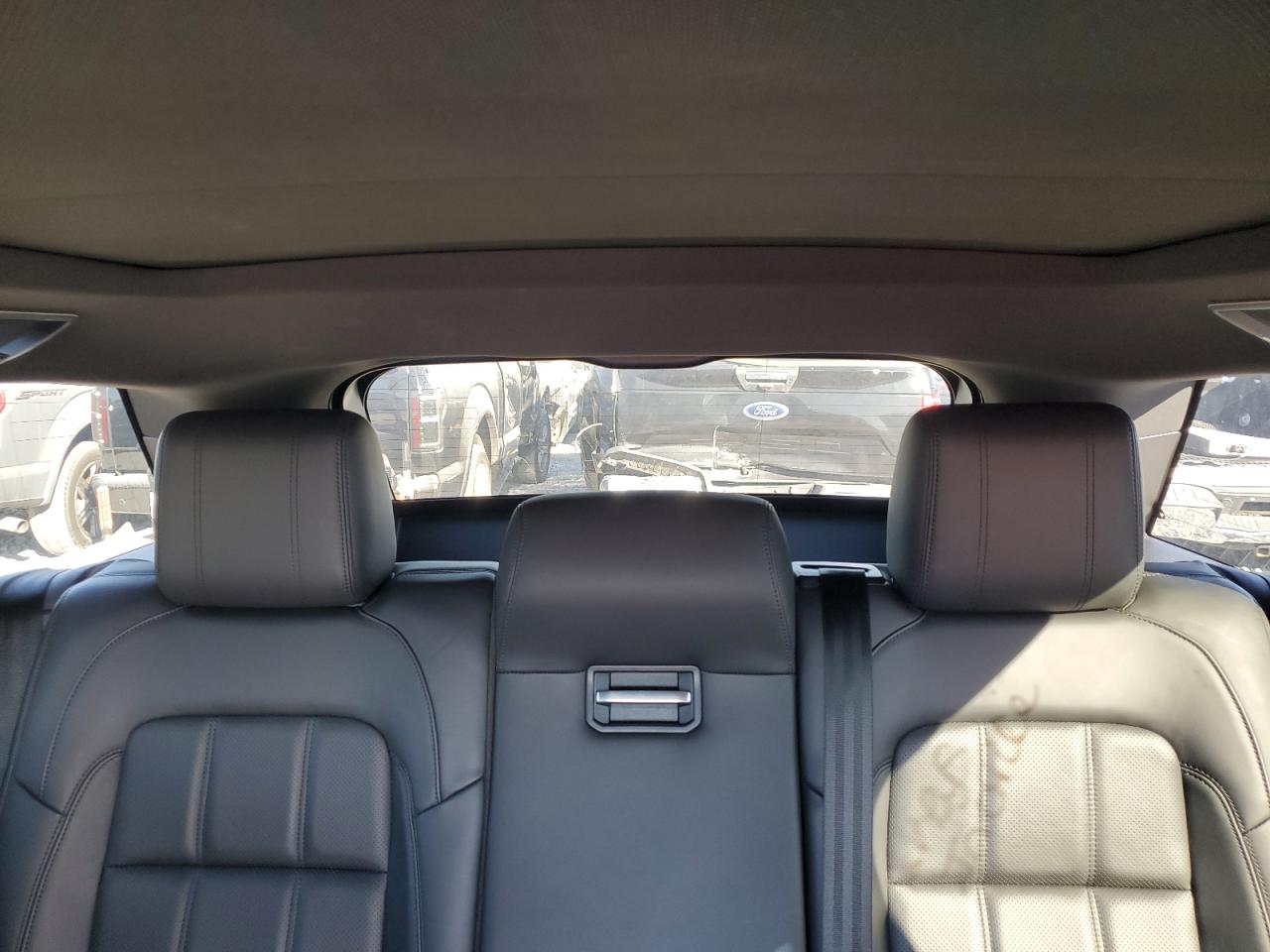 2018 Land Rover Range Rover - Image 10